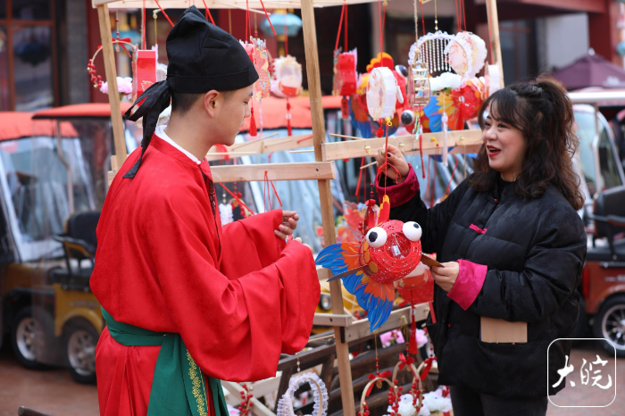 新春走基层｜芜湖：新春灯会年味十足