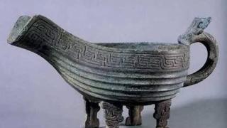 商朝的青铜器非常美，而且物质文化非常发达，这是为何呢