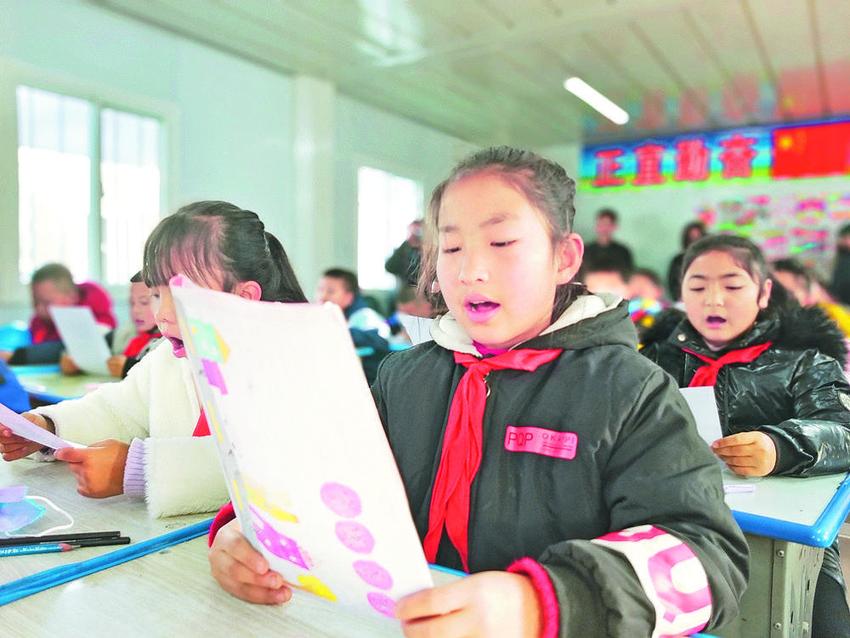 在坚强中成长 在感恩中奋进 ——青海震区中小学全面恢复线下复课复学首日见闻