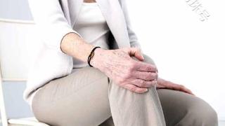 老年人膝盖疼痛如何缓解呢？下面是一些专业的建议，参考下
