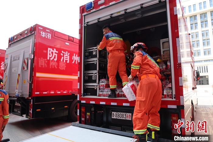 山东500名消防指战员紧急增援涿州防汛抢险