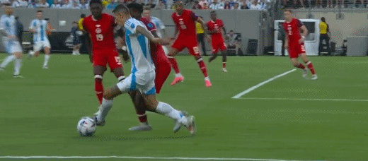 2-0！阿根廷淘汰加拿大晋级美洲杯决赛！梅西首球破荒 小蜘蛛破门
