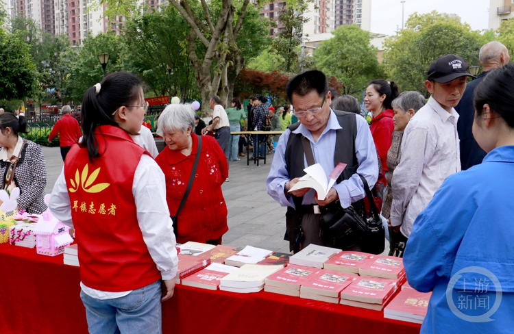 “亲邻里 爱家园 做奉献”！木耳镇空港乐园公租房大社区邻里节活动开幕