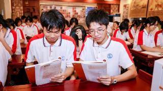 惠州市民办高中|高中生心理压力大，该怎样疏导?