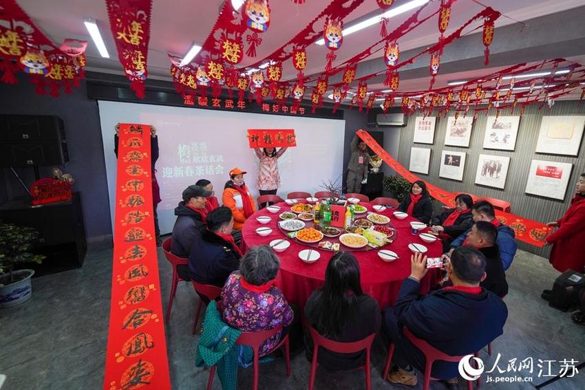 南京玄武：“梅美龘龘 欣欣玄武”街巷年集开市