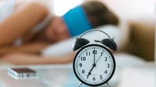 睡眠决定寿命！睡的少起的早的人真的会更长寿吗？听听医生怎么讲