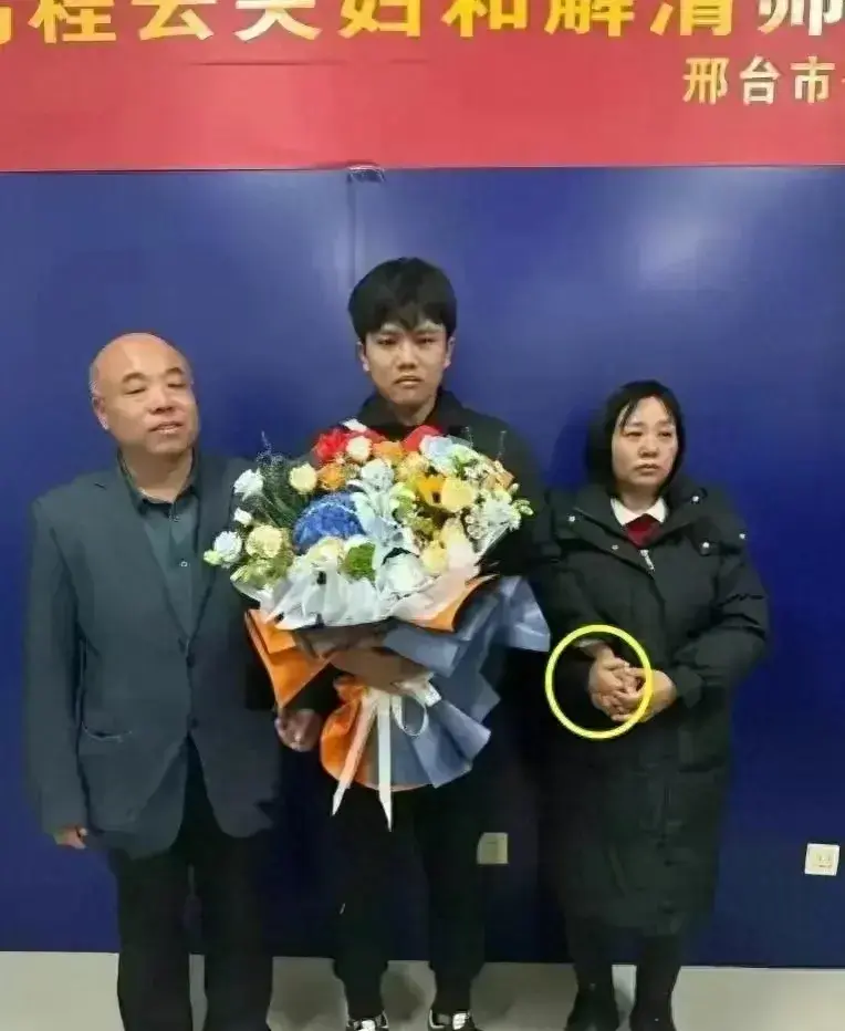 解清帅已从公司离职，漂亮女友首次发声，字里行间透露出知书达理