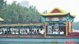 华裔青少年北京行：万里相约的乡情与友谊
