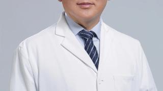 7月11日，山东省第二人民医院专家来宁阳县第一人民医院坐诊
