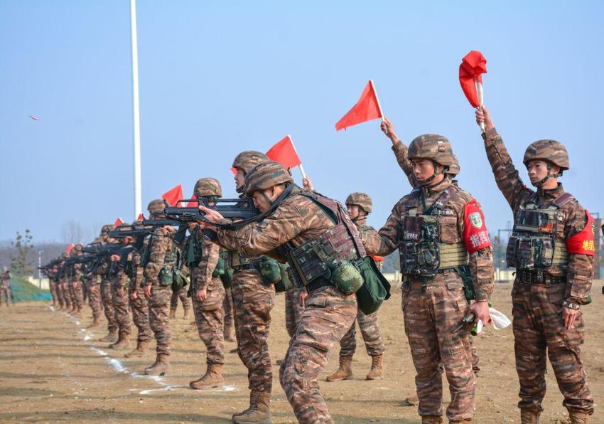 武警安徽总队机动支队掀起冬季练兵热潮