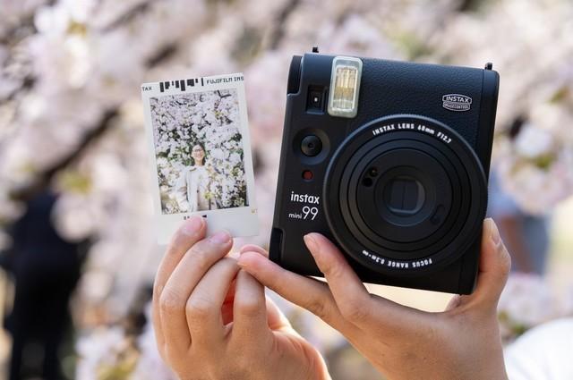 富士instax mini 99拍立得相机上手评测