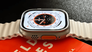 苹果 Apple Watch Ultra 2 将搭载2.13英寸Micro LED 示屏