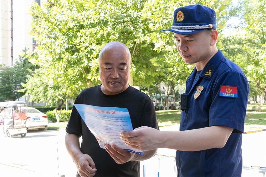 河北高碑店：打通消防“生命通道” 筑牢生命安全防线