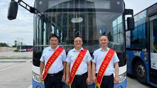 合肥高新公交举办五星级驾驶员升星仪式