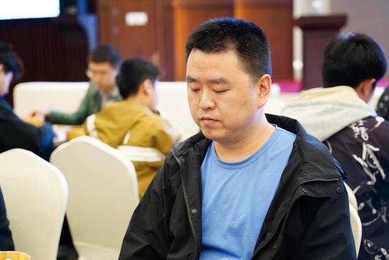 金陵无想杯全国业余围棋赛落幕 周振宇十连胜夺冠