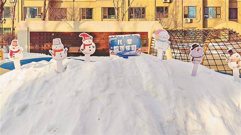 雪人 雪砖 场地备好了 孩子们快来玩雪吧