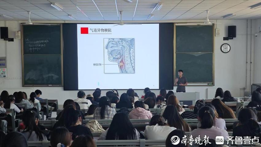 枣庄妇幼成功举办“锦瑟年华 健康守护” 校园健康科普活动