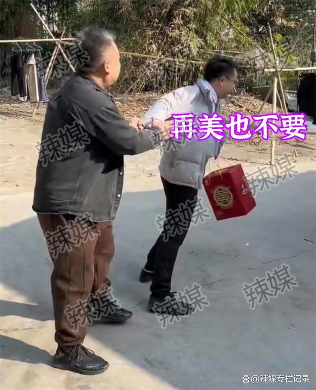 男子相亲，看到女子之后扭头离开：再美也不要，我养不起