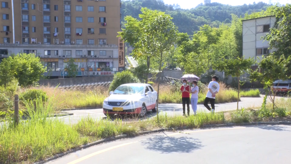 十堰城区“考后经济”渐热，消费需理性