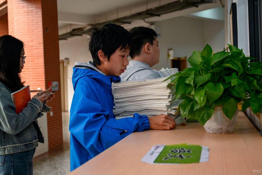 以梦为马 这群中学生用行为规范书写青春