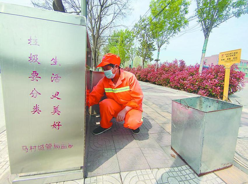 深化城管服务 守护城市文明