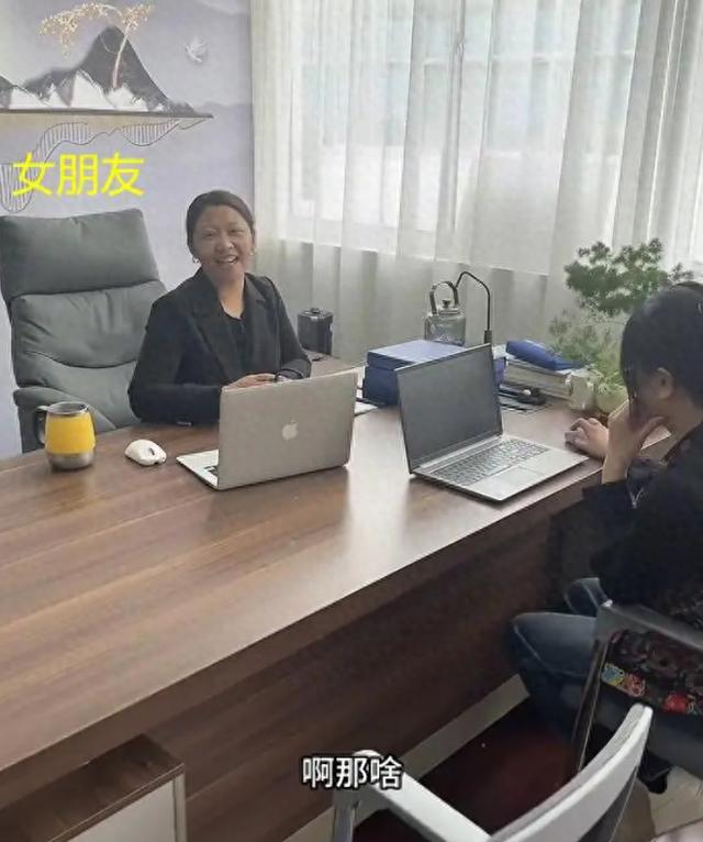 48岁女子找了27岁男朋友，婆婆直言不让进门：无法接受！