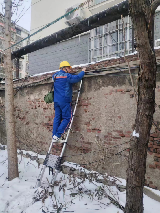 用心服务 温暖相伴——致敬风雪联通装维人