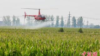 全国首架村级联合购置航空植保飞机在山东滕州启航