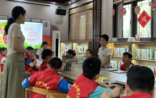 将青春写在祖国大地｜山师学子开展“共青团小草学堂”志愿服务