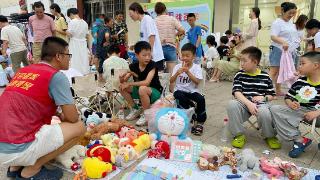 邻里跳蚤集市 小小摊主养成记