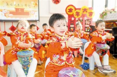 幼儿园开放日 展示教育特色