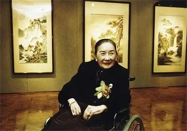 宋美龄逝世，贴身厨师回台后自尽，其妻称：上面的人让他主动请辞