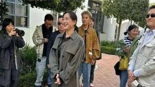 网友偶遇导演贾玲：身材保持匀打扮低调