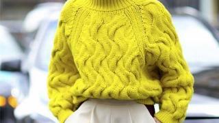 金色的秋天遇上黄色的毛衣，既时髦又温柔！