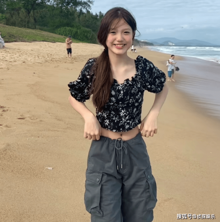 钟丽缇二女儿晒近照，14岁Jaden染发化妆打扮成熟，身高近一米七