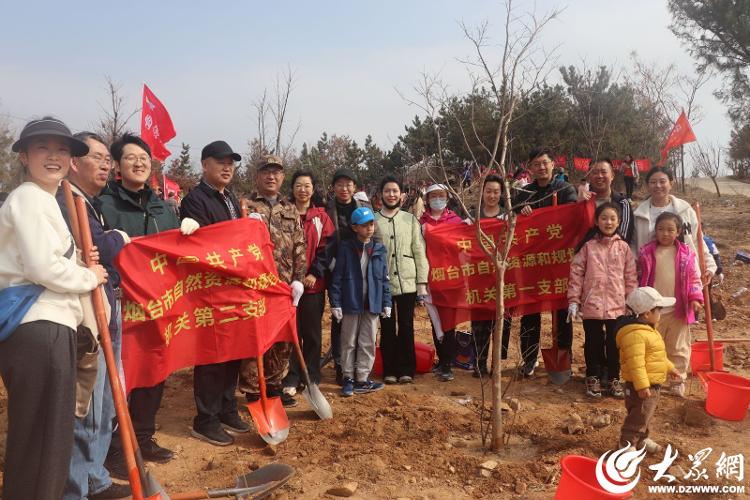 植树添新绿，不负好春光丨市自然资源和规划局开展公益植树活动