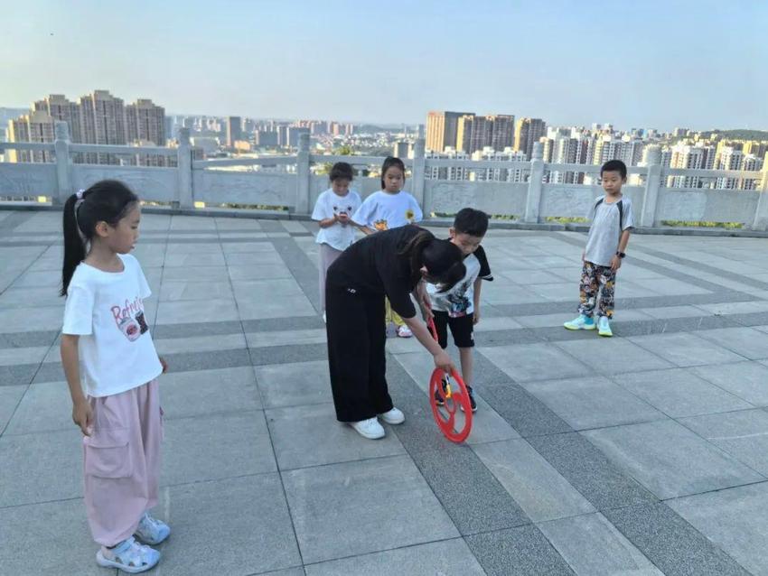 暑期充电站，共绘成长新篇章——济南高新区凤凰路小学学生成长共同体活动纪实