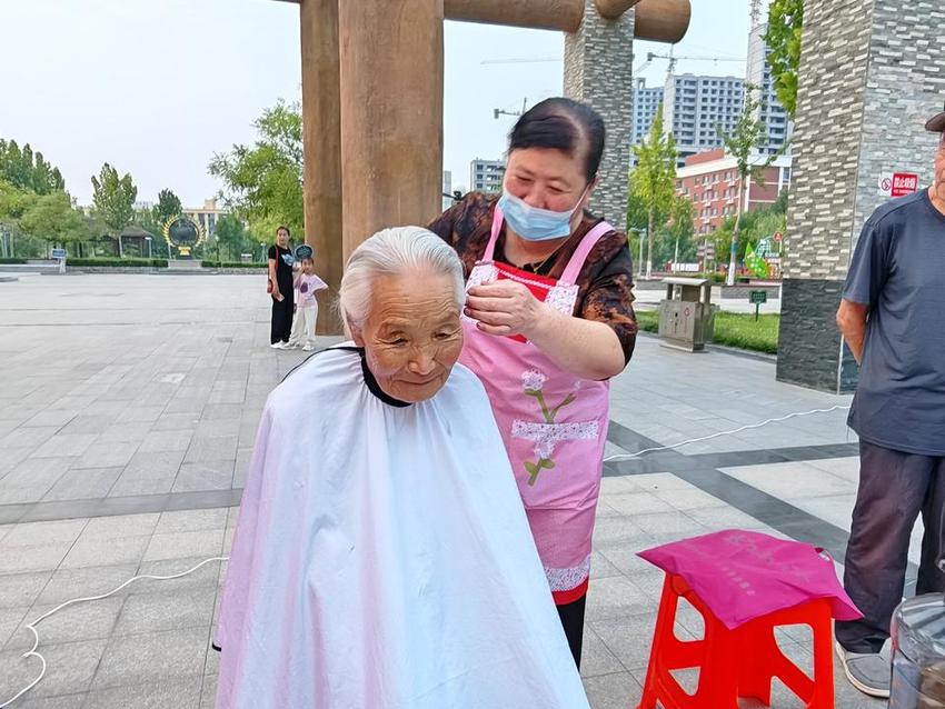 乐陵市市中街道：“幸福市集”开启群众“幸福密码”