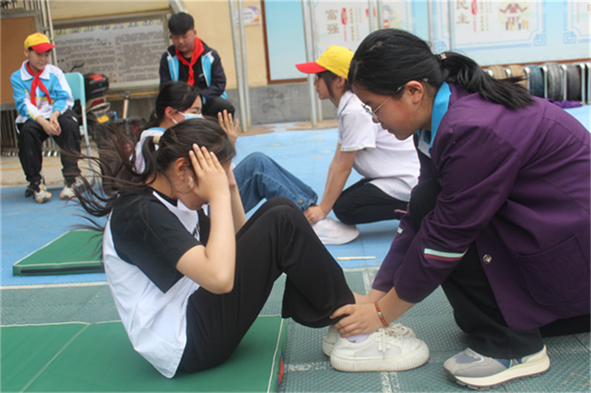 郑州市二七区培育小学举行春季田径运动会