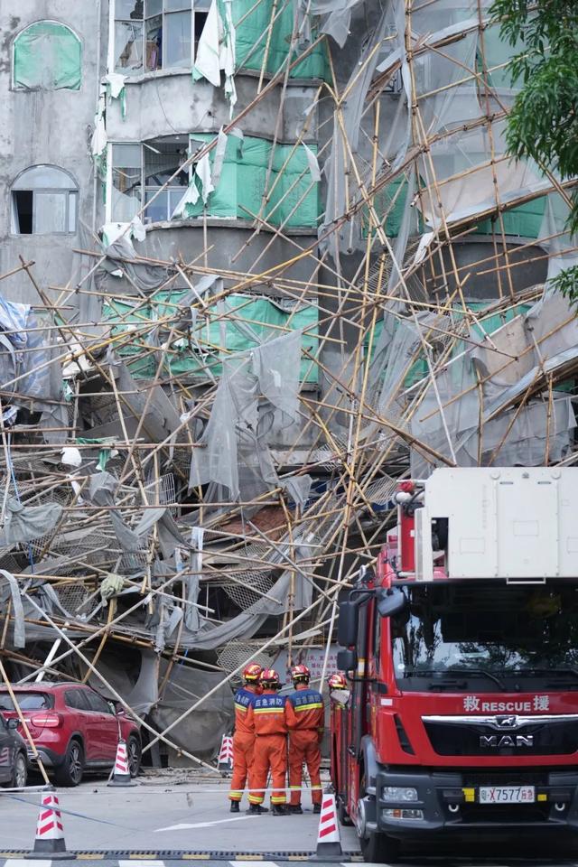 广州天河一建筑外墙脚手架坍塌疑有人员被困