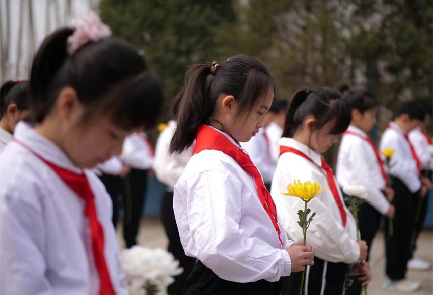 唐山丰南：清明节缅怀英烈