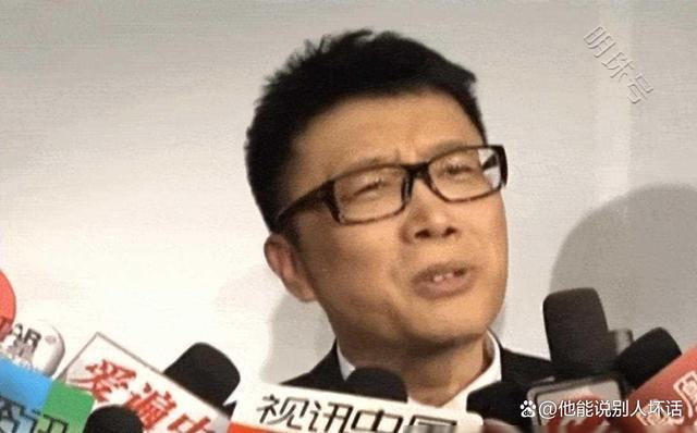 庞龙：凭一首歌赚2亿，上4次春晚后忽然“落寞”，今怎样了？